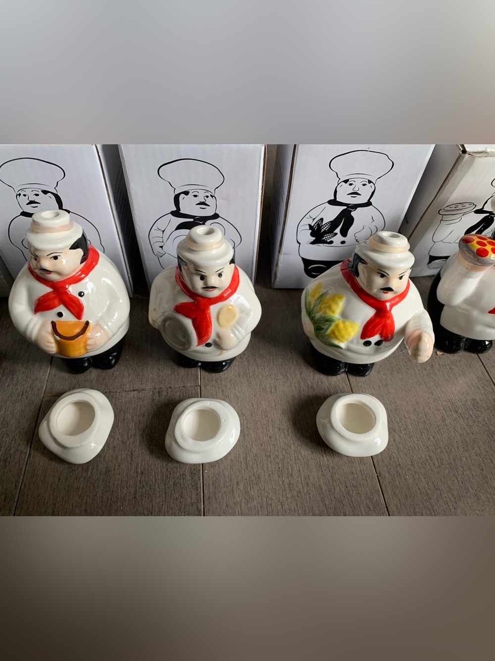 Vintage Reader’s Digest Ceramic Chef Spice Rack Set 6 Shakers Wall Rack - Picture 7 of 16